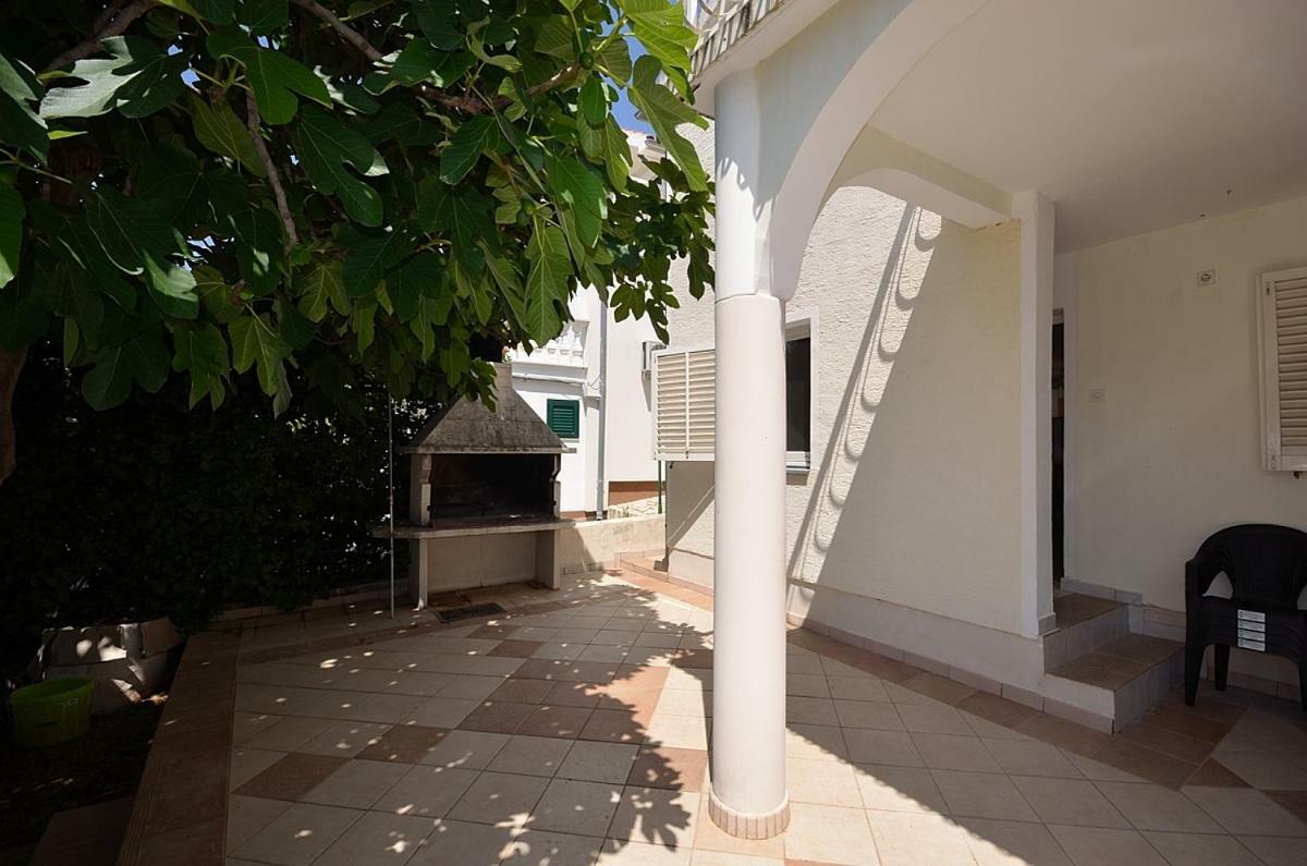 Apartmani Ana Tribunj  Exterior photo